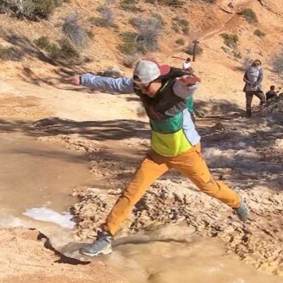 Meet your Posher, Shannon - Picture 2 of 3